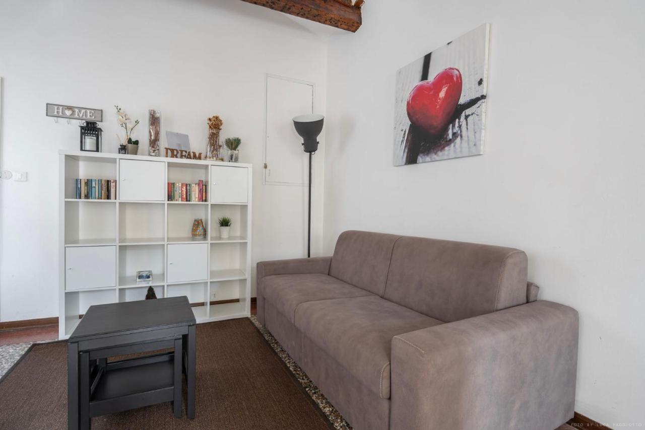 Ca' Giorgia Balcony House Apartment Venesia Bagian luar foto