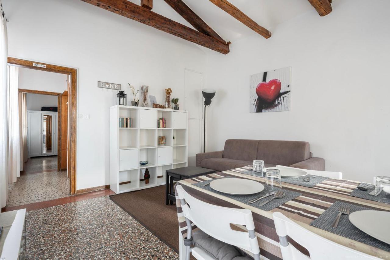 Ca' Giorgia Balcony House Apartment Venesia Bagian luar foto