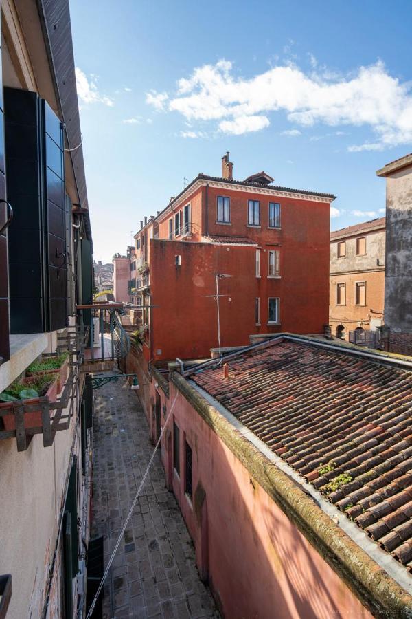 Ca' Giorgia Balcony House Apartment Venesia Bagian luar foto